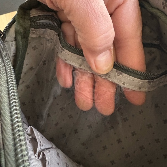 Lug Navigator Camo Quilted Messenger Bag - Picture 6 of 14